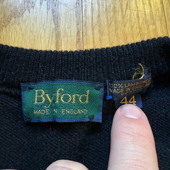 Vintage Byford Men’s 100% Wool England V-Neck Sweater 44 XL Black Solid - Picture 2 of 3